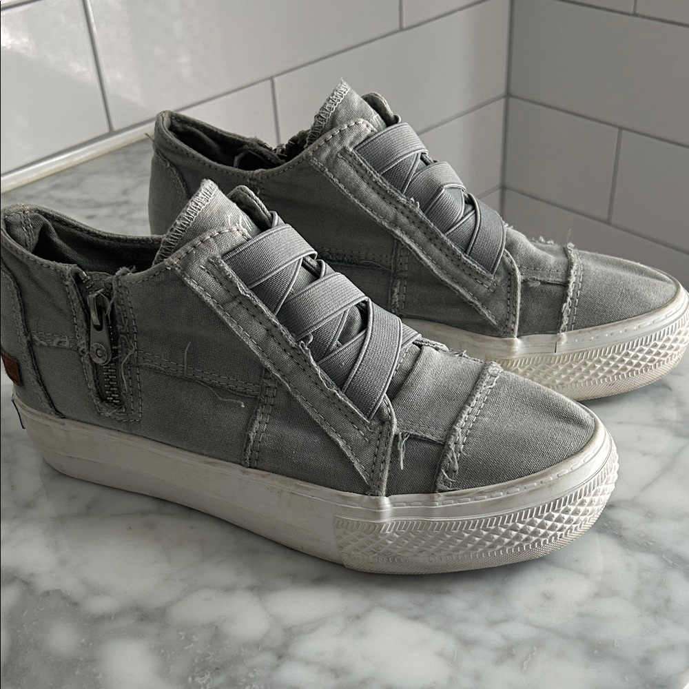 Blowfish Women's Gray Casual Sneakers